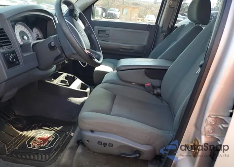 2005 Dodge Dakota Quad Slt z USA, uszkodzony, nr VIN 1D7HE48K25S213065